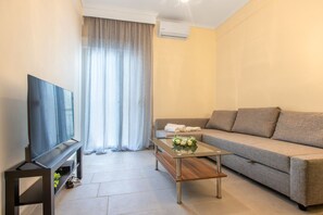 TV - Bella Home by RentalsPro - Nea Plagia Halkidiki (Nea Plagia)