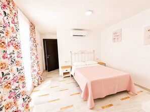 Iron/ironing board, bed sheets - Apartamento San Ignacio de Loyola, sol y ola IV (conil de la frontera)