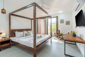 In-room safe, iron/ironing board, free WiFi - Alaya Stays Ramalaya Room with balcony (Jaipur)