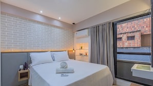 Ảnh chưa phân loại, 3 trong số 25 ảnh, nút