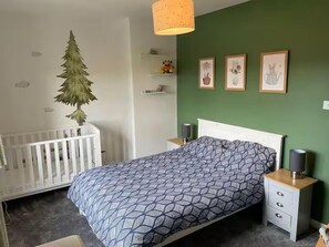4 Schlafzimmer, kostenloses WLAN, Bettwäsche