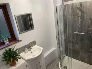 Ensemble douche/baignoire, baignoire relaxante profonde