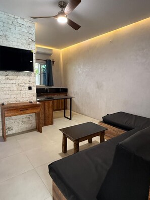 Apartemen Deluks, pemandangan kolam renang | Area keluarga | Printer