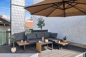 Terrace/patio - LIVU Admiral: 130sqm apartment | an old town dream + roof terrace (Wismar)