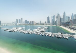 Marina - Elegant 3BR plus Maid in Marina Vista (Dubai)