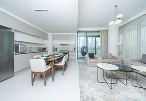 Interior - Elegant 3BR plus Maid in Marina Vista (Dubai)