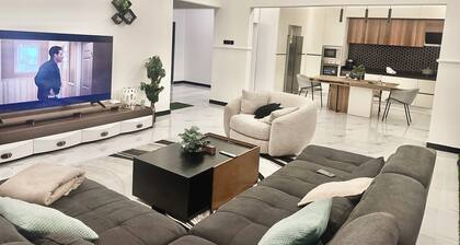 Vin Rouge- Modern Design suite