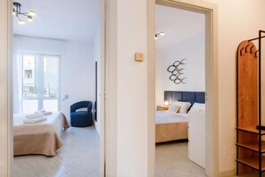 2 camere, ferro/asse da stiro