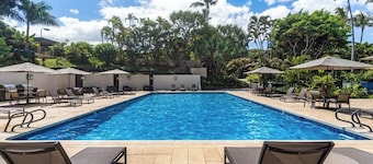 Luxury Oceanfront 3-Bedroom Escape at Makena Surf Resort - Makena Surf #E-304