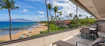 Luxury Oceanfront 3-Bedroom Escape at Makena Surf Resort - Makena Surf #E-304