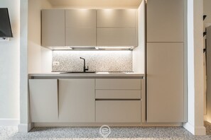 Kühlschrank, Geschirrspüler