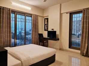 Iron/ironing board, free WiFi - Studios By Ritumbhara (Mumbai)
