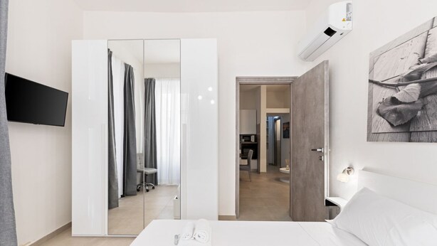 Room - Castle Suite – Welcoming comfort in the heart of Cagliari ✨ (Cagliari)