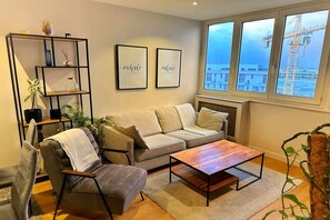 Living area - Celine Pantin  (Pantin)