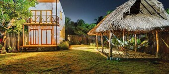 Cabaña a dos cuadras del mar-zonas sociales y verdes para compartir con mascotas
