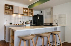 Apartment - w Curated Urban 2BR w Balcony in Miraflores (Lima)