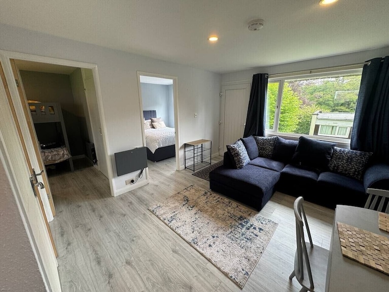 Villa 30, Lanteglos Country House, 2 Bed Sleeps 4 - Devon