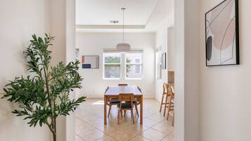 House | 2 bedrooms, Internet