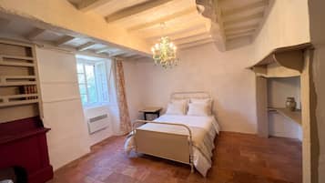 3 bedrooms, Internet