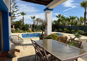 Outdoor dining - Vrbo Property (Sant Josep de sa Talaia)