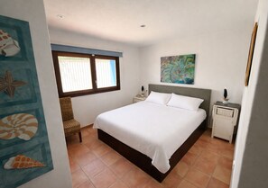 Room - Vrbo Property (Sant Josep de sa Talaia)