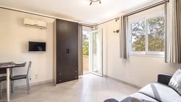 House | Living room