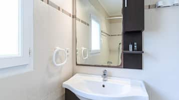 House | Bathroom