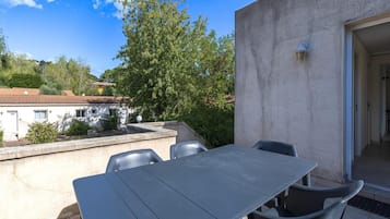 House | Balcony