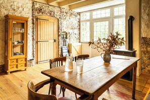 Dining - Guesthouse in historic country style (Kall)