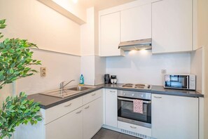 Apartment | Private kitchen - Stay in the Heart of Antwerp (Antwerp)