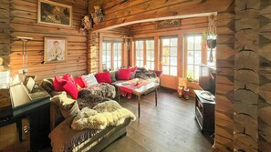 Fernseher, Kamin