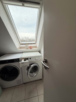 Interior - Beautiful, centrally located apartment and only 150m to the beach (Wittdün auf Amrum)