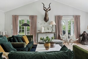 TV - Stylish summer house near Tisvilde beach and town (Tisvildeleje)