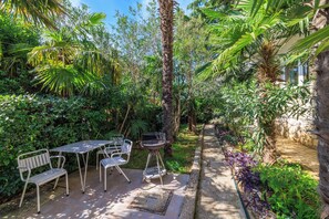Outdoor dining - Vrbo Property (Dramalj)
