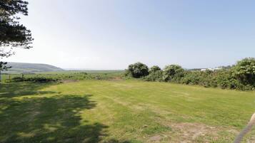 Cottage | Property grounds