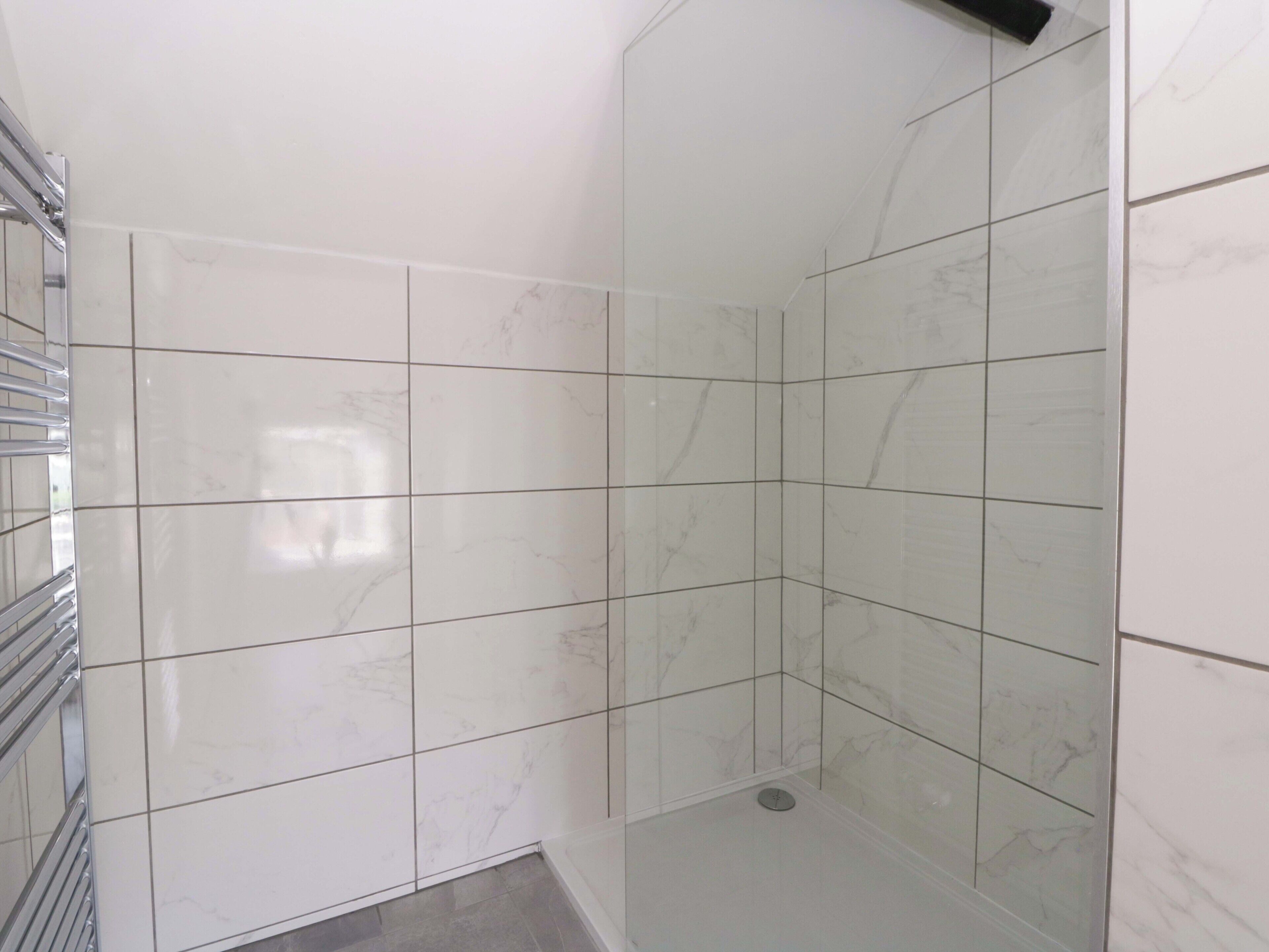 Cottage | Phòng tắm | Buồng tắm vòi sen 
