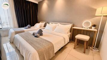 Iron/ironing board, free WiFi, bed sheets