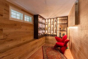 Interior - [Luxury Tuscan Villa] Pool, Tennis & Private Park (Lucca)