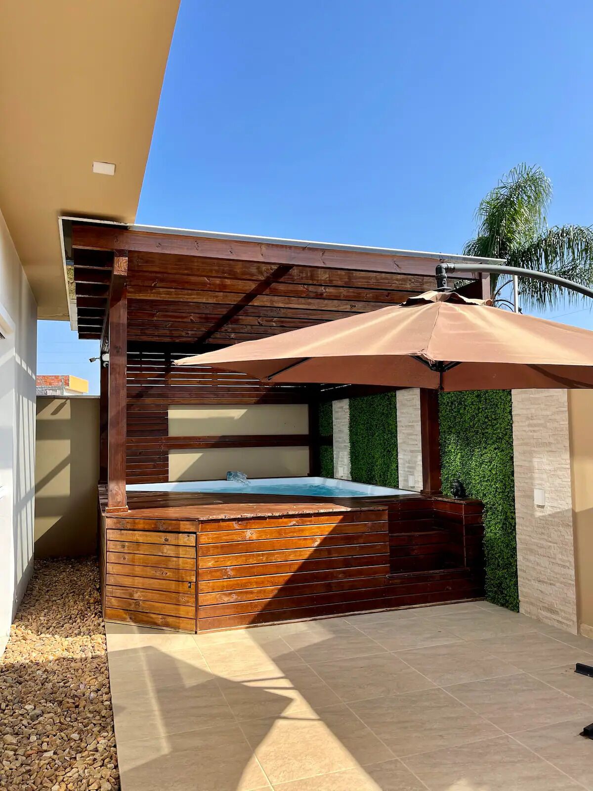 Bain à remous extérieur