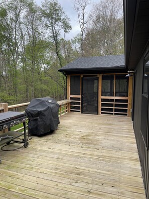 Outdoor dining - Welcome to 'Legacy Lodge',' your ultimate Centre County PA cabin getaway! (Munson)