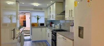 Cosy Retreat | 3-Bed Portsmouth Home, Sleeps 5