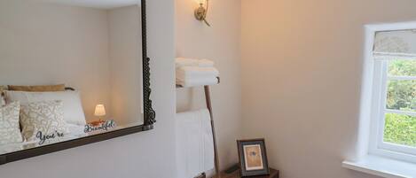 1 bedroom, WiFi (free), individually decorated, individually furnished