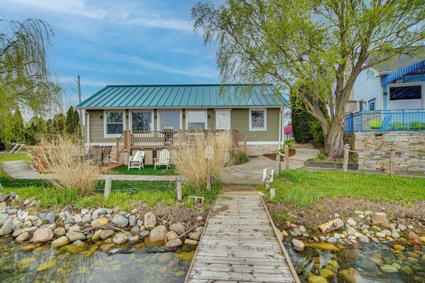 House (2 Bedrooms) | Front of property