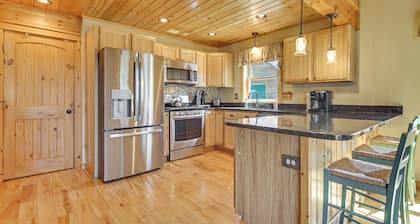 Near Ponds, Hiking & Mtn Biking! Greenwood Cabin