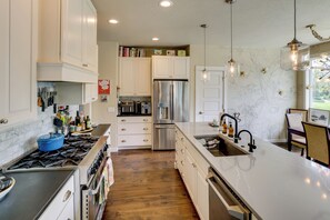 House (2 Bedrooms) | Interior - Lush Retreat on Walla Wallas Southeast Side! (Walla Walla)