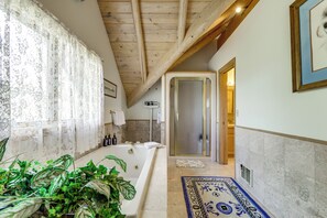 Hus (Multiple Bedrooms) | Interiör
