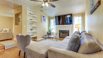 House (3 Bedrooms) | Front of property
