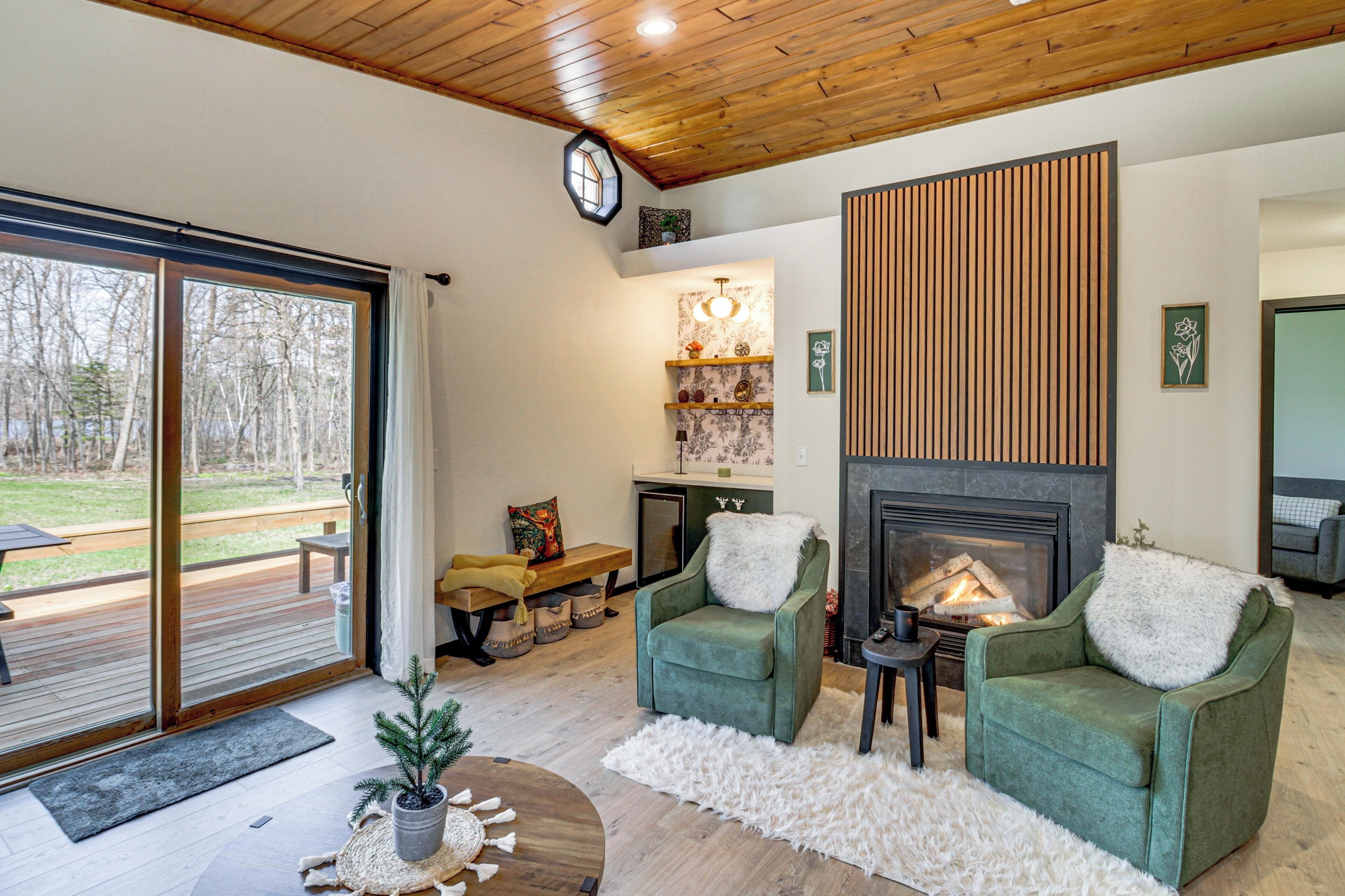 House (2 Bedrooms) | Interior