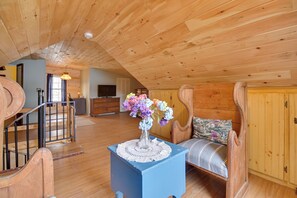 Interior - Hot Tub & Boat Dock! Belgrade Lakes Family Cabin (Norridgewock)
