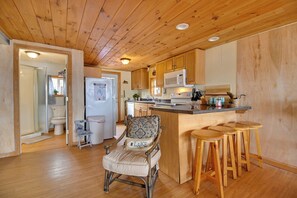 House (2 Bedrooms) | Interior - Hot Tub & Boat Dock! Belgrade Lakes Family Cabin (Norridgewock)